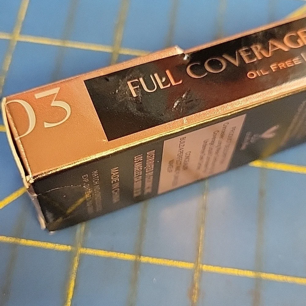 OZ E LAB Concealer SPF 30++ - 03 New Sealed Box